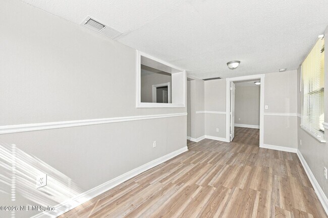 Building Photo - 9776 Hogan Rd