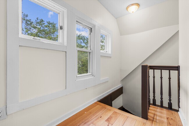 Building Photo - 693 Dixwell Ave