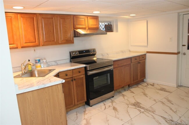 Building Photo - 16 Shelley Pl