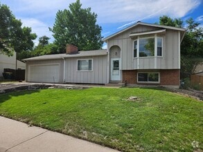 Building Photo - Charming 3-bedroom, 2-bathroom home