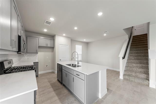 Building Photo - 3208 Lucia Wy