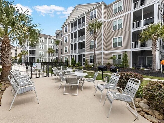 Building Photo - Dive Into Your New Oasis!