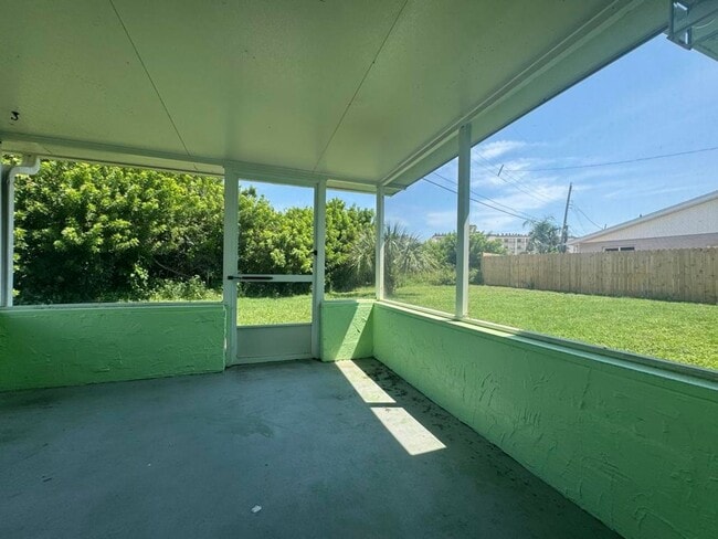 Building Photo - 2/2 in Ormond by the Sea