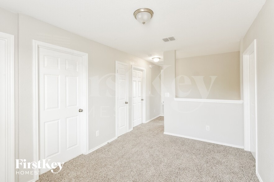 Building Photo - 9422 Copper Mist