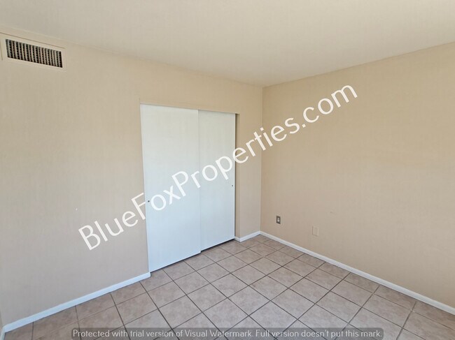 Building Photo - 3758 E 3rd St