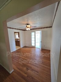 Building Photo - 210 Kenilworth Dr