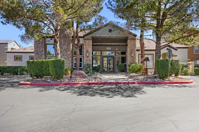 Building Photo - 555 E Silverado Ranch Blvd