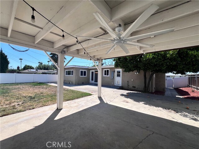 Building Photo - 8257 Jadeite Ave