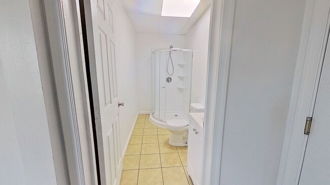 Building Photo - Boarding House WEEKLY RENT