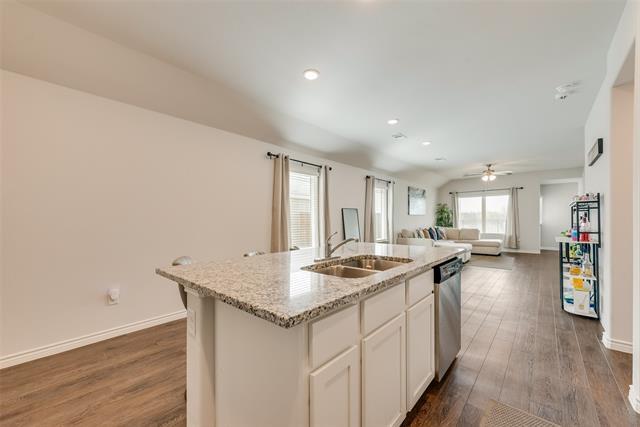 Building Photo - 1117 Takeoff Ave