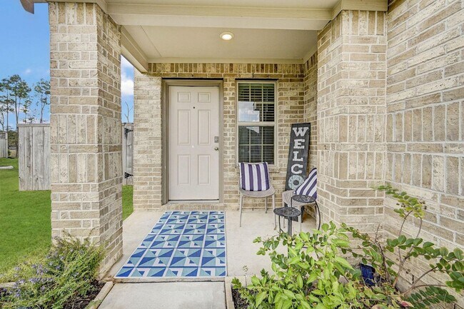 Building Photo - Welcome to this charming two-story home featuring 4-bedroom 2.5-bathroom, located on a peaceful C...