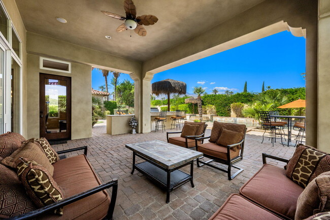 Building Photo - 56222 Village Dr