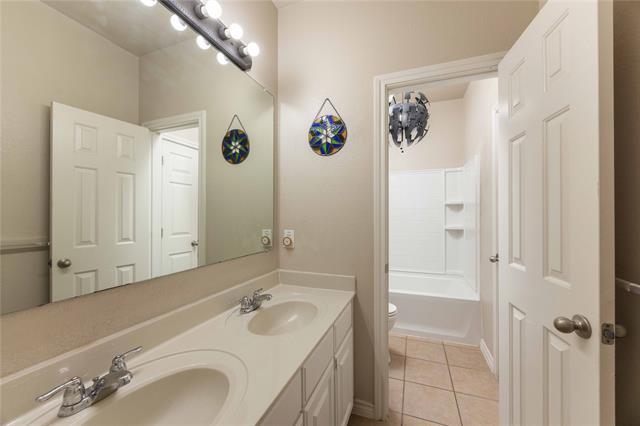 Building Photo - 1125 Annalea Cove Dr