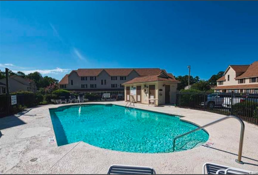 Building Photo - 510 Fairwood Lakes Dr