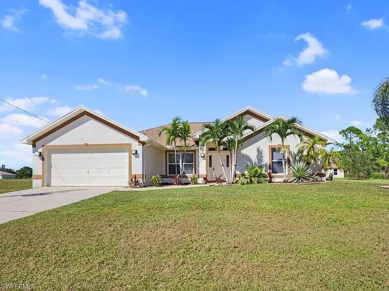 Primary Photo - 1603 NE 34th Ln