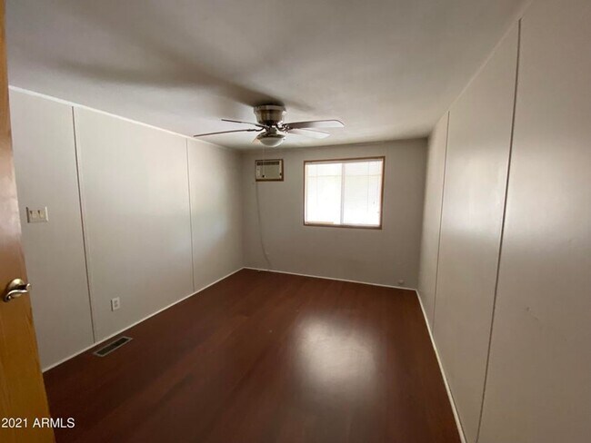 Building Photo - Nice Home in Wittmann
