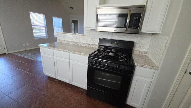 Building Photo - Clean 3 bed 2 bath  - Owasso schools