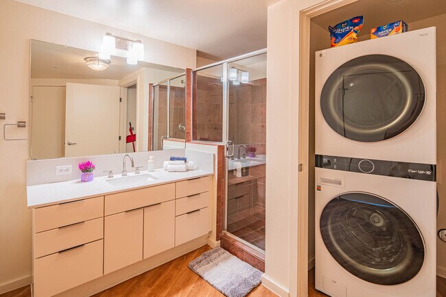 Building Photo - 44 W Monroe St