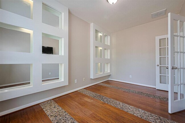 Building Photo - 5627 Granite Falls Ln