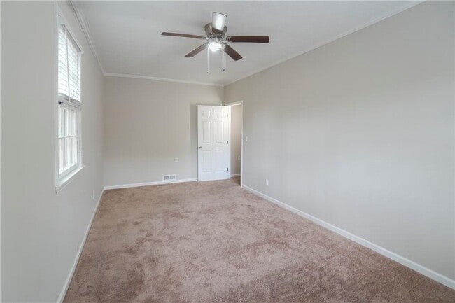 Building Photo - 1802 Driftwood Pl