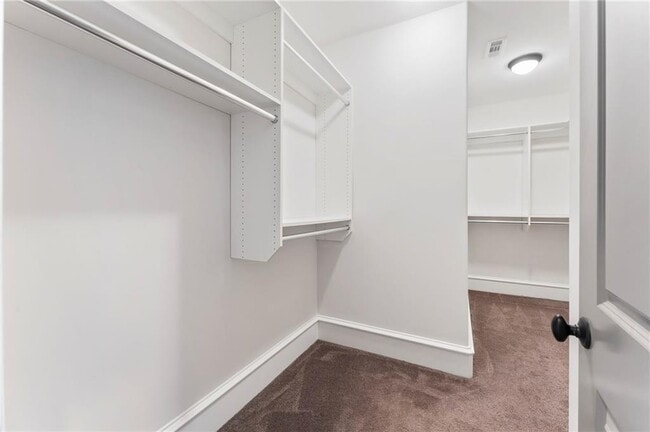 Building Photo - 871 3rd St