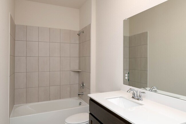 Building Photo - GORGEOUS 4 BEDROOM HOME LOCATED IN ANNA, TEXAS!