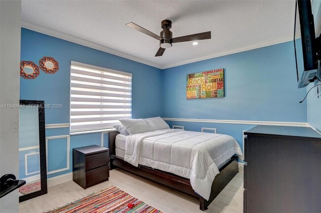 Building Photo - 311 SW 203rd Ave