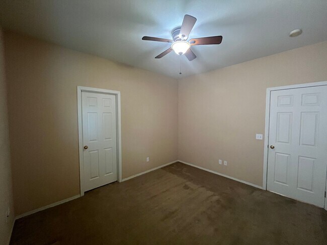 Building Photo - Spacious 3-Bedroom Home in Sought-After Jo...