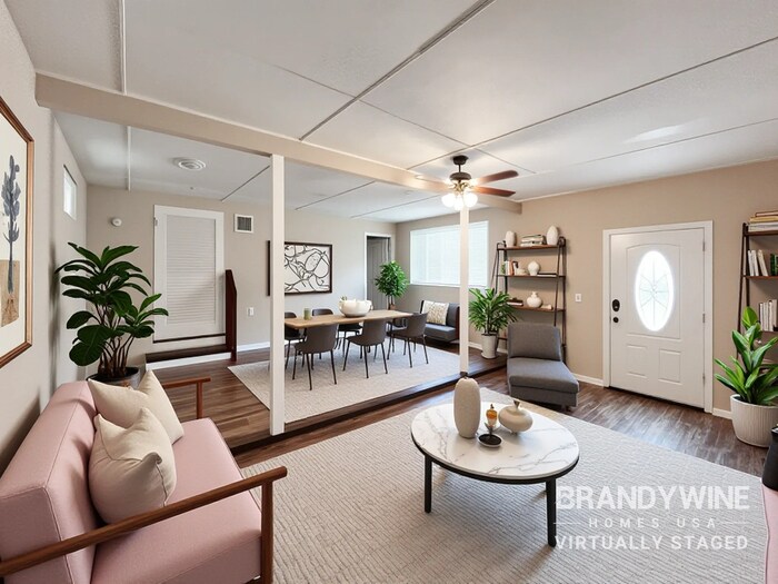 Building Photo - 922 Westgate Dr