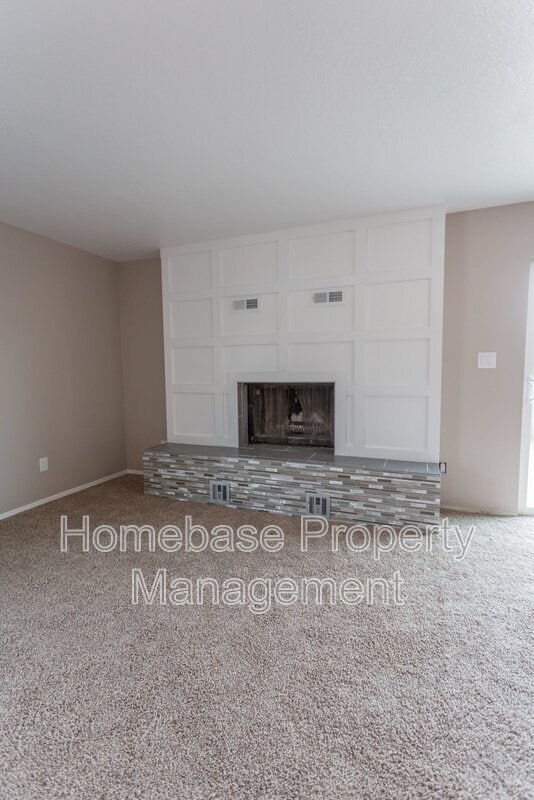 Building Photo - 5206 Foothills Dr