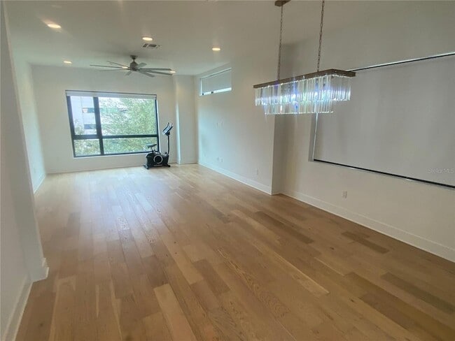 Building Photo - 2511 N Grady Ave