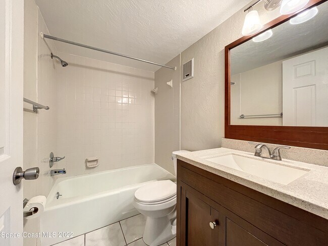 Building Photo - 205 Palmetto Ave