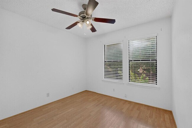 Building Photo - 8418 Fathom Cir