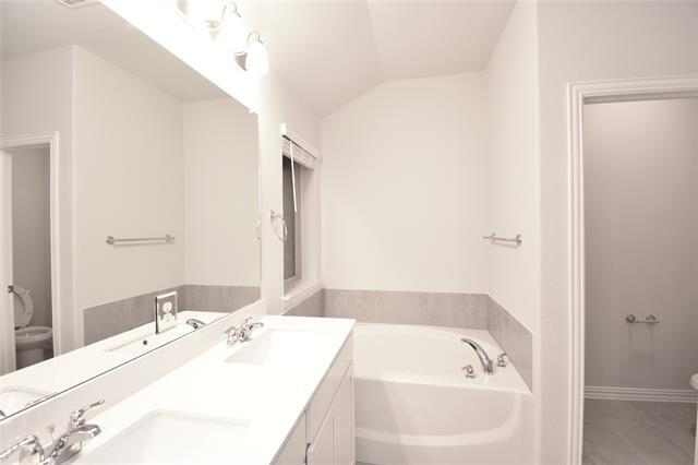 Building Photo - 5408 Locke Dr