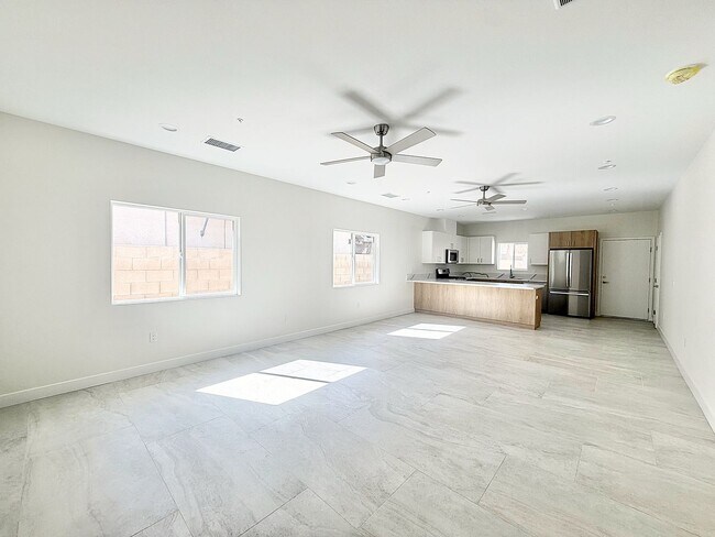 Building Photo - 68162-68162 Modalo Rd