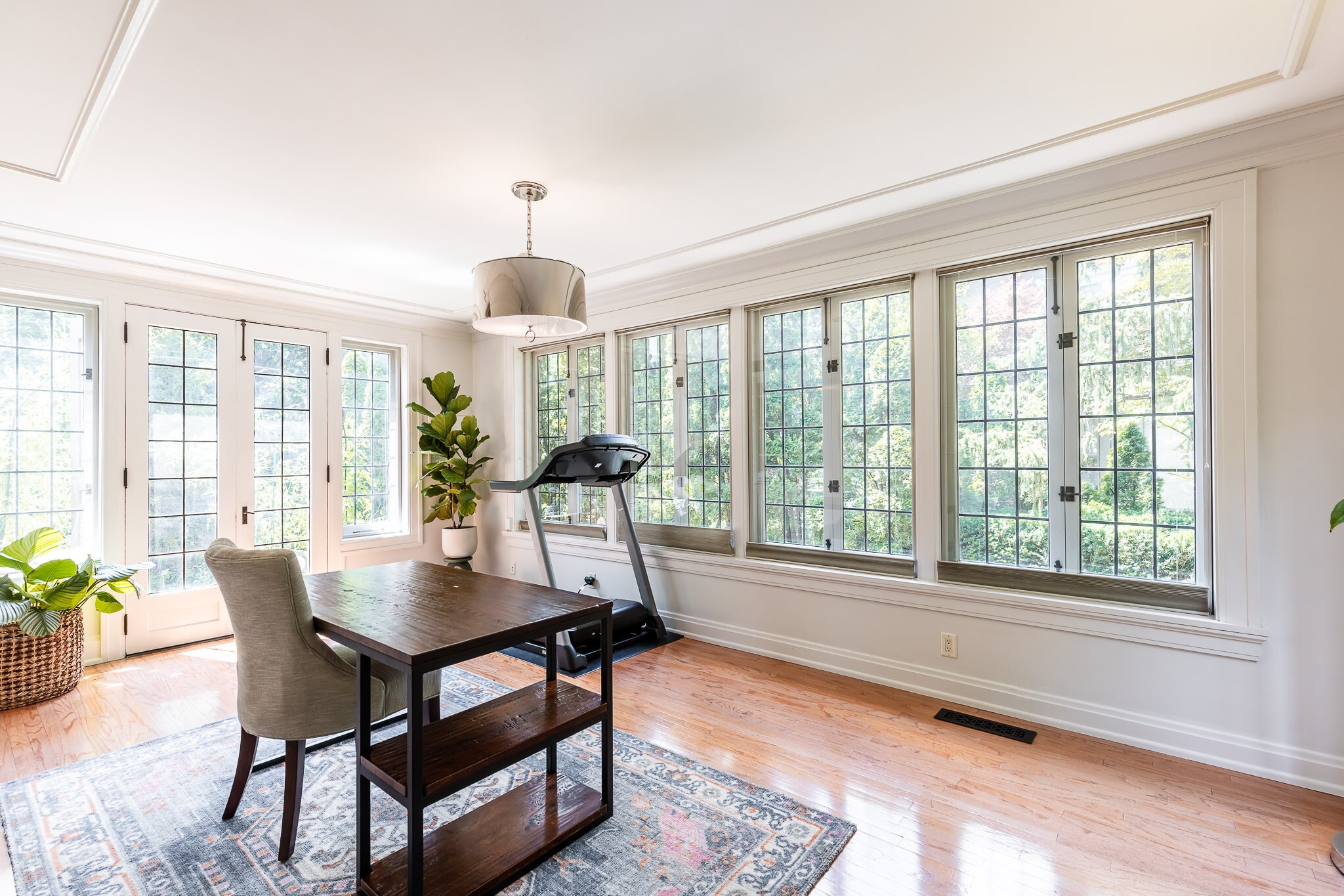 4 Season room is a perfect office space - 4061 Beechwood Ave