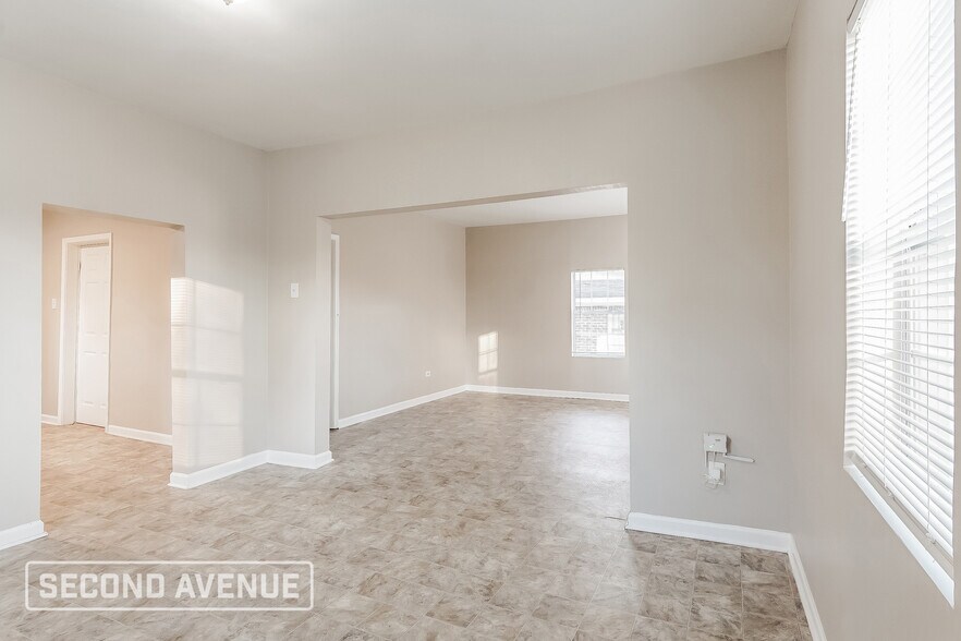 Building Photo - 5924 Woodward Ave