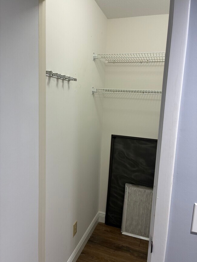 Building Photo - 31 Plantation Dr