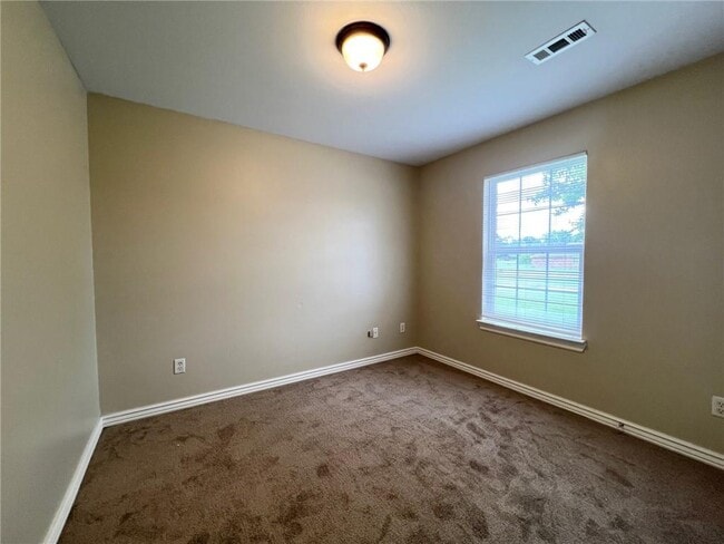 Building Photo - 341 Graystone Cir