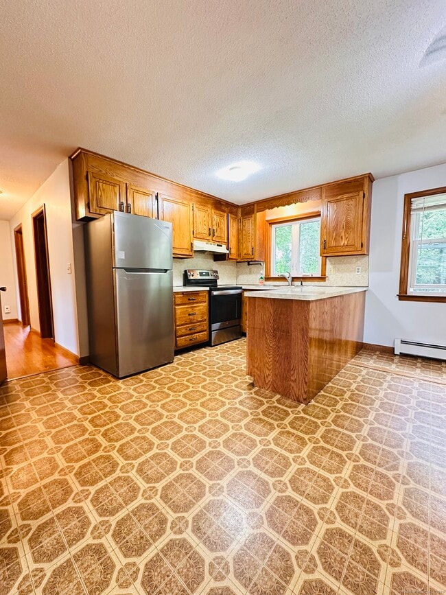 Building Photo - 61 Sandy Brook Dr