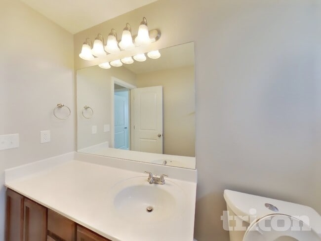 Building Photo - 1109 Shallowbrook Trail S