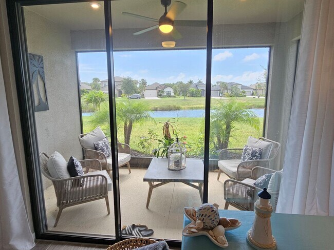 Building Photo - Annual Furnished or Seasonal Short-Term 4 Bedroom 2.5 Bathroom Home in Palmero!