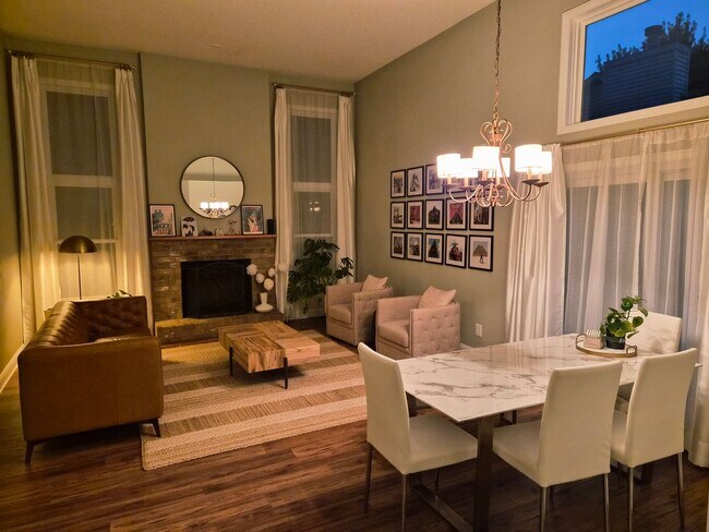 Building Photo - Pet-Friendly 3BR, 1/3.4 Home in Apple Vall...