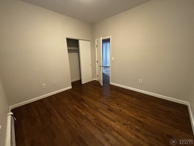 Building Photo - 15 Stearns Rd