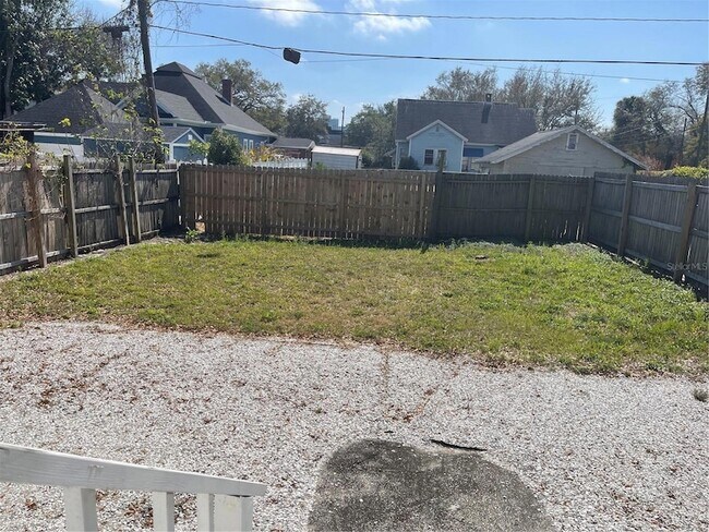 Building Photo - 114 W Amelia Ave