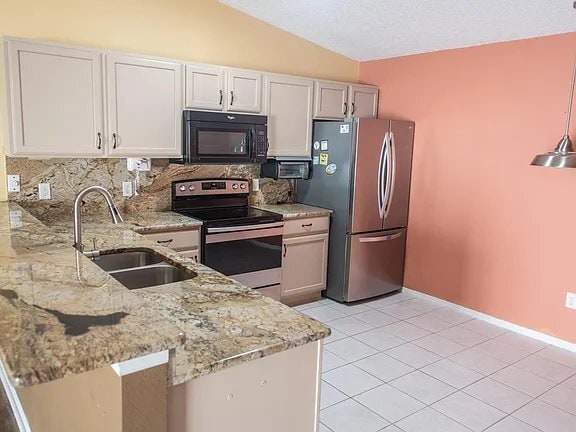 Building Photo - 2810 Barboza Dr