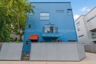 Building Photo - 906 Andrews St