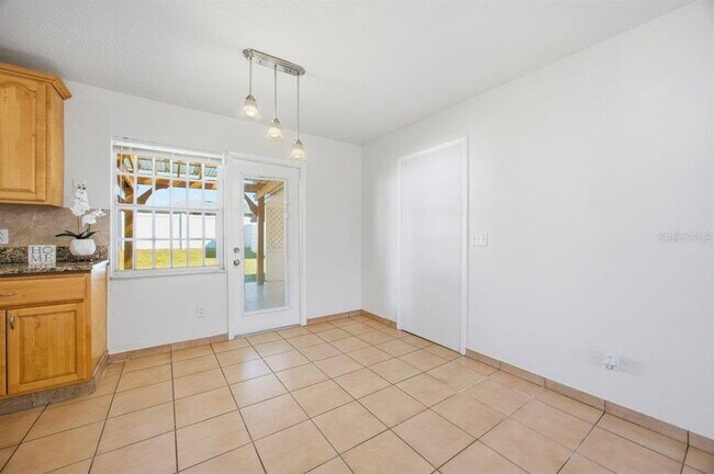 Building Photo - 5681 Tulip Ave