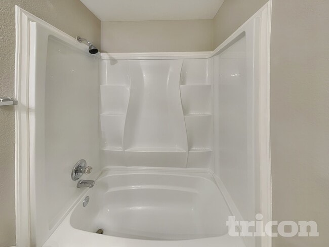 Building Photo - 2709 Star Ave