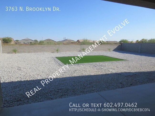 Building Photo - COME TOUR TODAY!